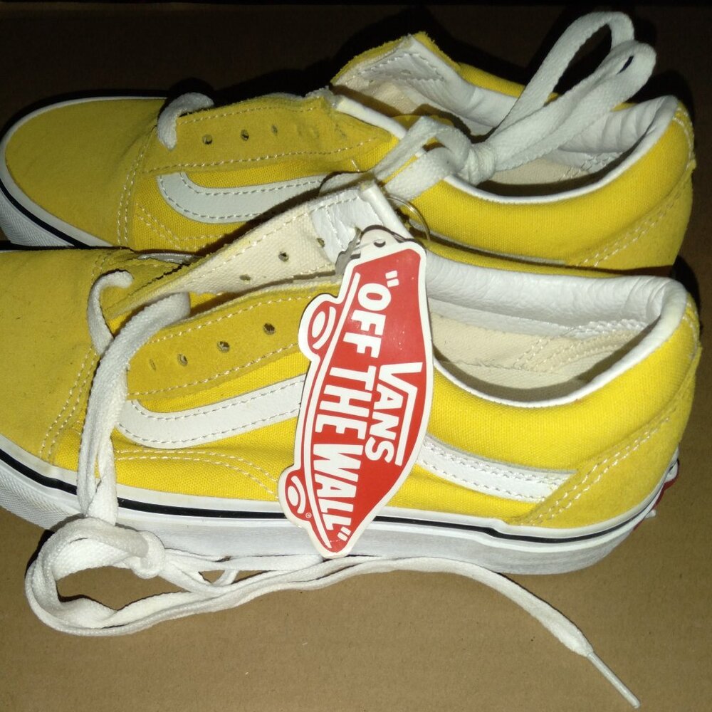 Mens Van's size 4